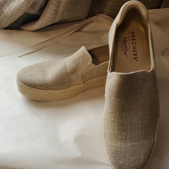 SKETCHERS X MARTHA STEWART BOBS SESAME BY THE BAY. ESPADRILKE SLIP ONS NWOT Sz11 - Picture 3 of 11
